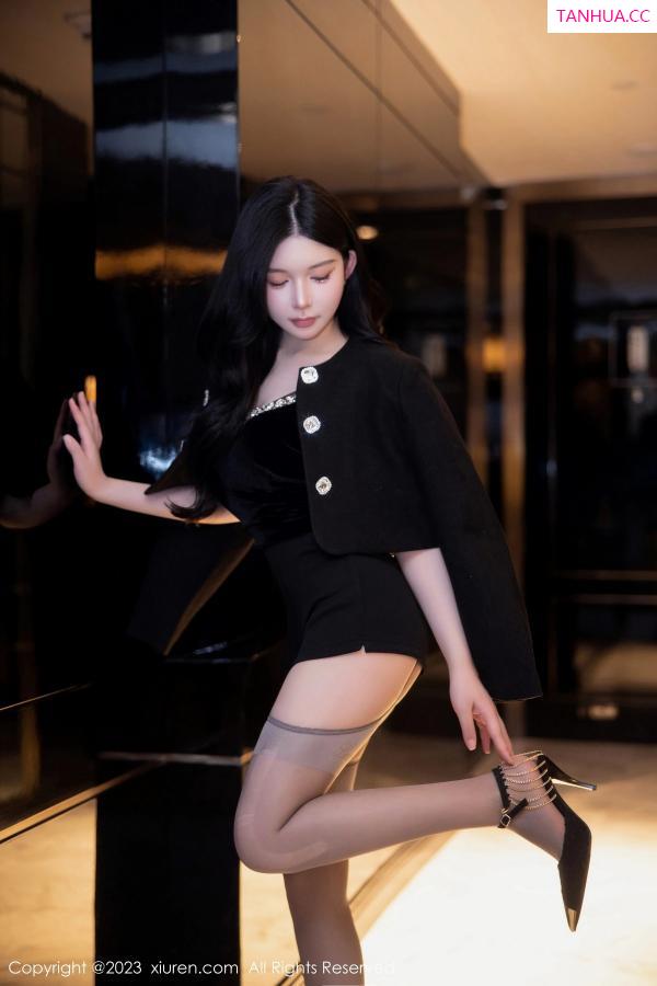   [XiuRen]高清写真图 2023.02.24 No.6317 林珊珊 美臀灰丝第65张图片